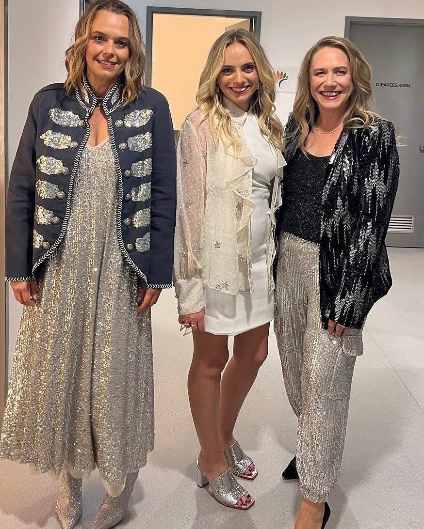 STARGAZER BLOUSE - Sand/Silver