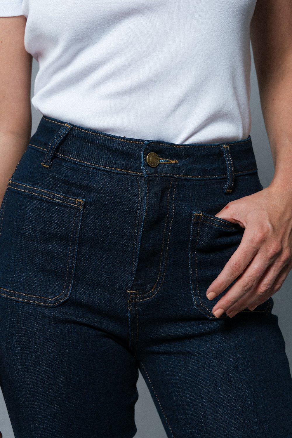 Naomi High-Rise Straight Jean - Blue