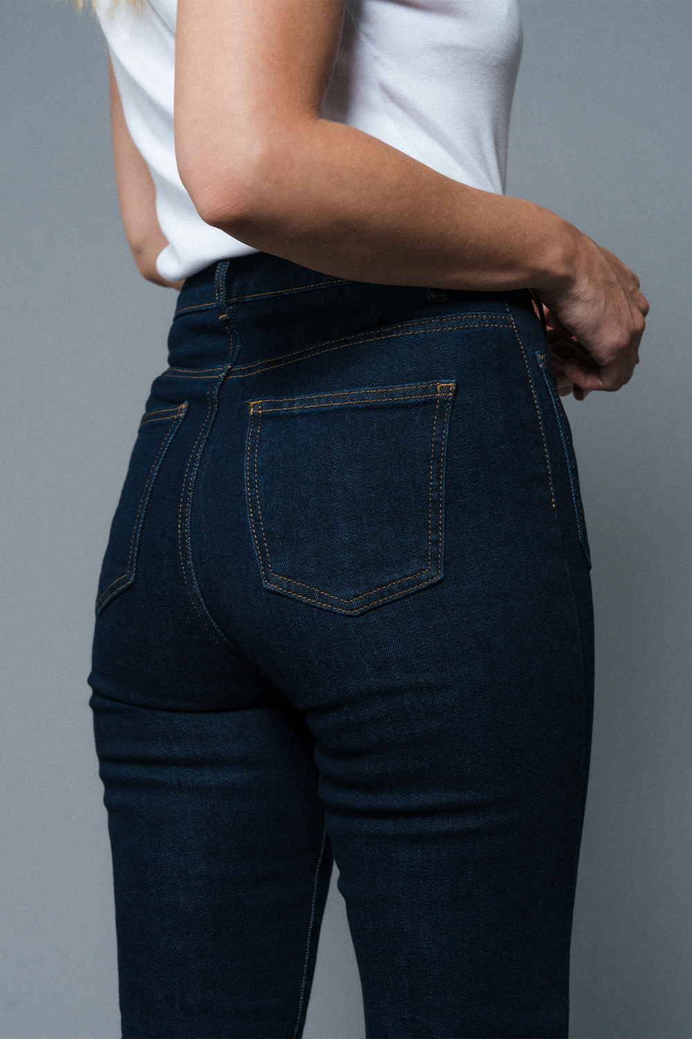 Naomi High-Rise Straight Jean - Blue