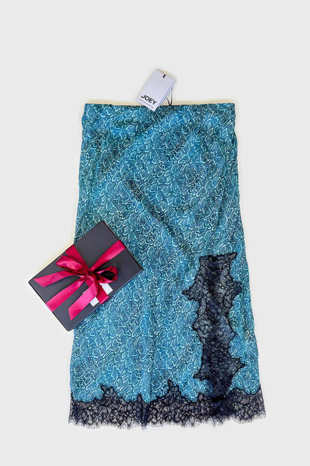 5TH AVE SKIRT - AQUA Snake - SPECIAL GIFT BOX