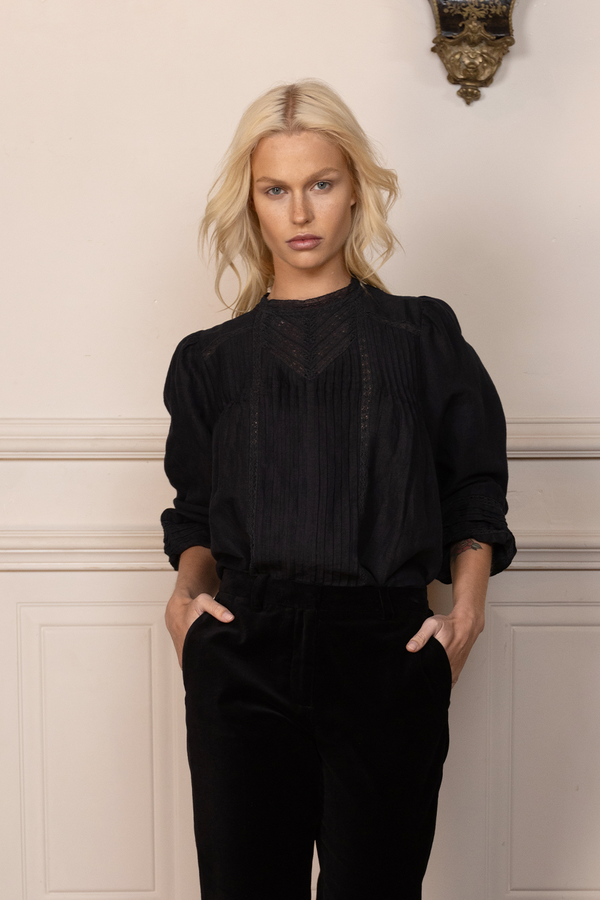 black cotton long sleeve blouse