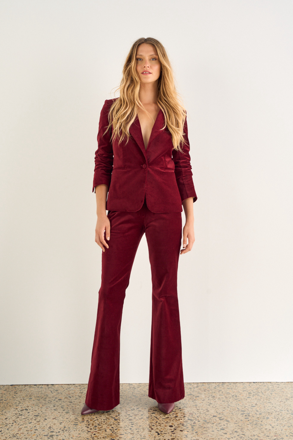 Romeo Velvet Jacket, Burgundy Tailored Single-Breasted Velour Blazer - JOEY the Label