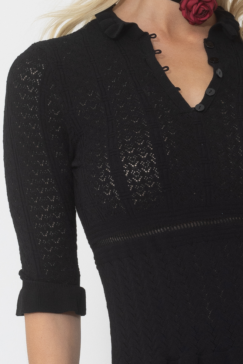black knit patterned tshirt